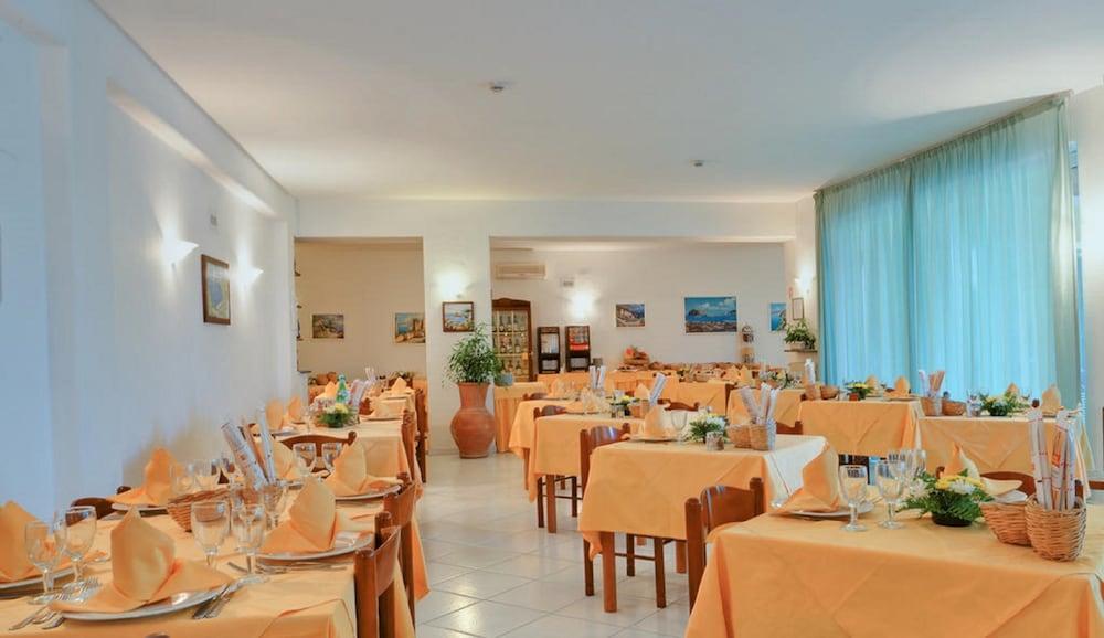 Hotel La Luna Ísquia Exterior foto